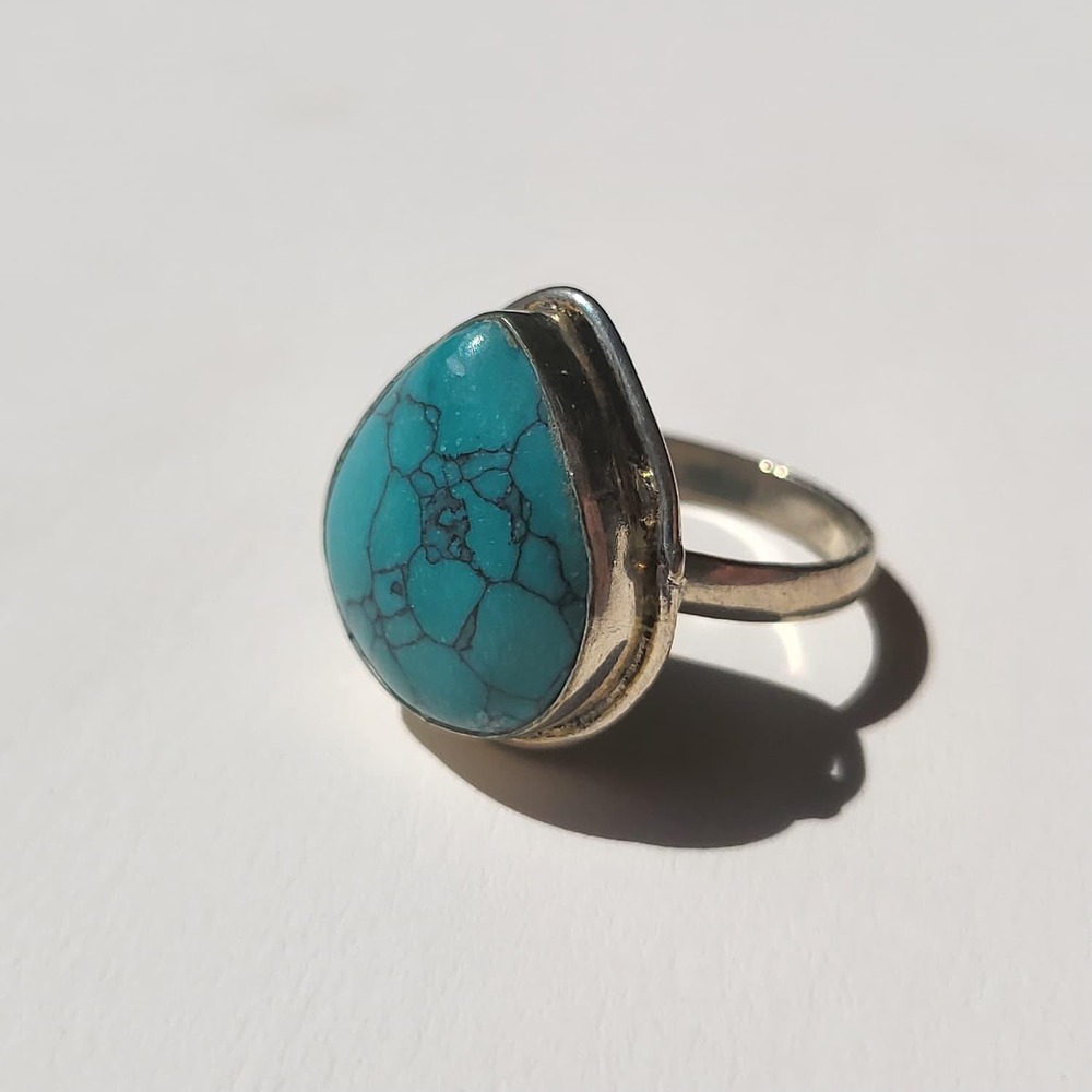 Vintage Silver Tone Turquoise Teardrop Ring Size 6.75 Blue Southwestern